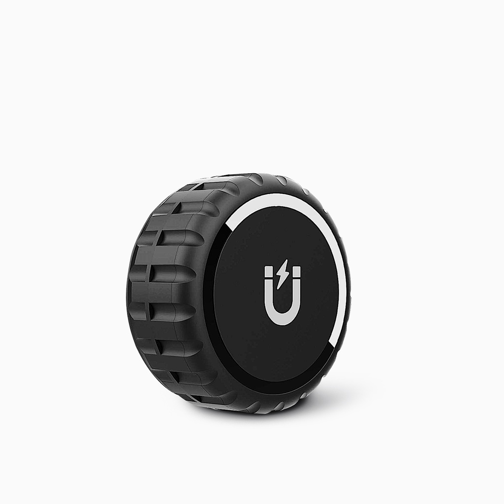 Tracker support magnet